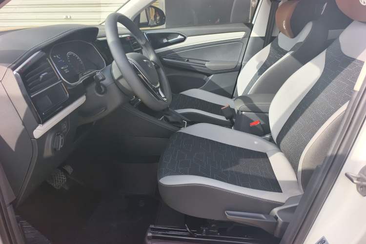 Used Jetta VS5 2024 Model, 5th Anniversary Edition
