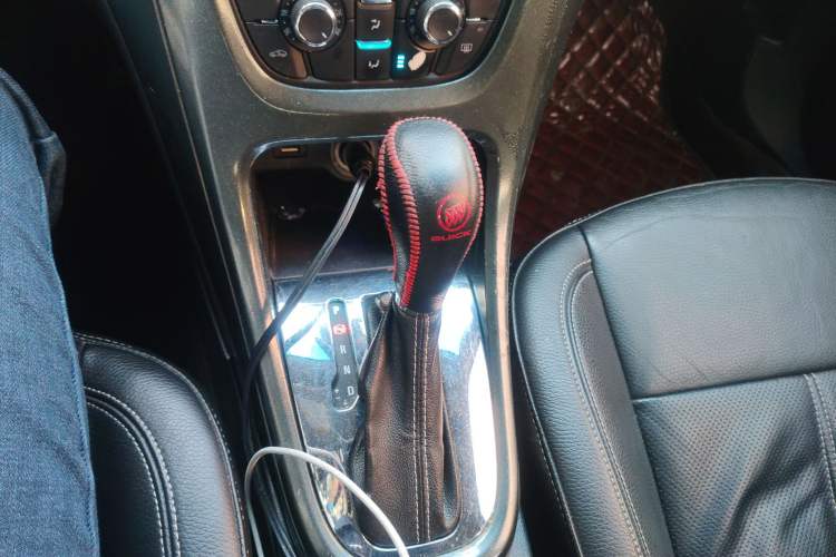 Used Buick GT 2012 GT 1.8L Automatic Fashionable Leather Edition
