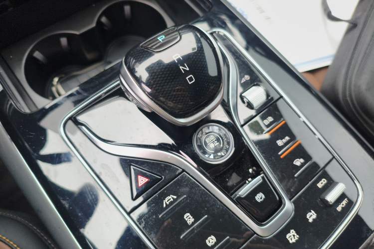 Used BYD Tang New Energy 2021 DM 2.0T Four-Wheel Drive High-Performance Luxury Model Gear Lever