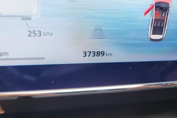 Used Geely Auto FX11 2023 2.0TD DCT Prestige Edition
