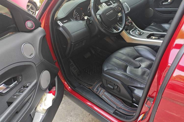 Used Land Rover Range Evoque 2014 2.0T 5-Door Luxury Edition