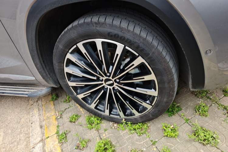 Used Geely Auto Monjaro L Intelligent Engine 2024 1.5T Galaxy Edition
