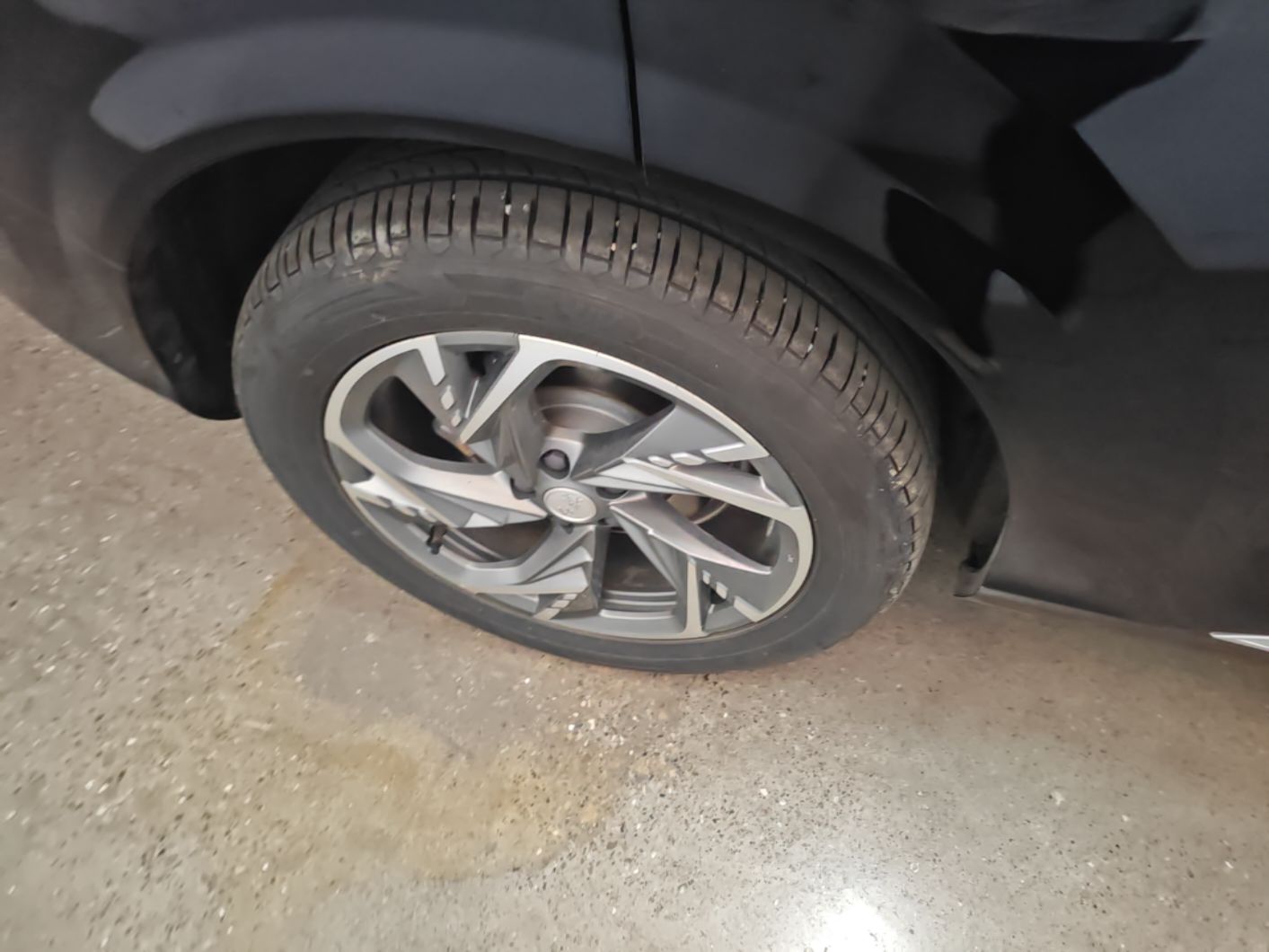 Hongqi HS3 PHEV 2025 Model 117km Jingwei Edition — снимка 11
