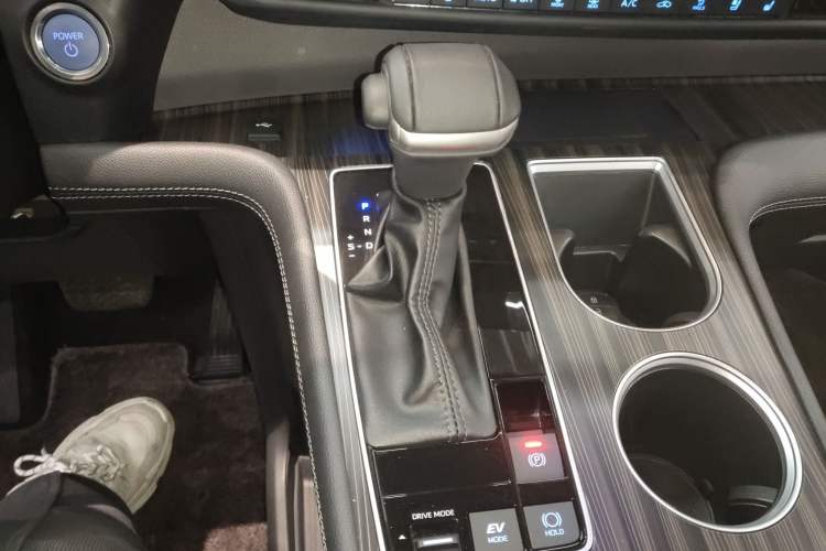 Used Toyota Sienna 2021 2.5L Hybrid Platinum Edition
