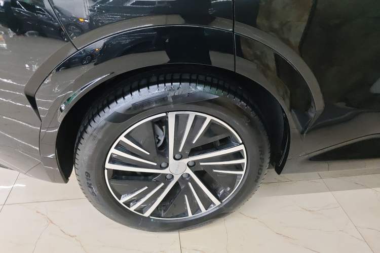 Used Lynk & Co 08 EM-P 2023 220km All-Wheel-Drive Performance Halo