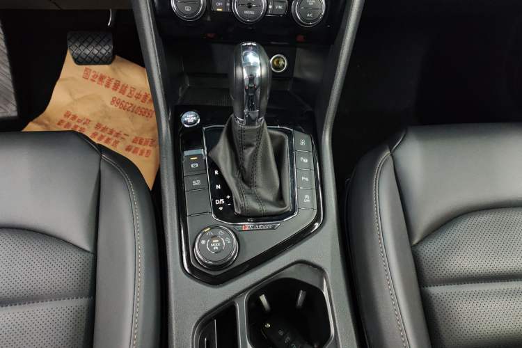 Used Volkswagen Tharu 2020 Revised Version 330TSI Four-Wheel Drive Flagship Edition China VI Gear Lever