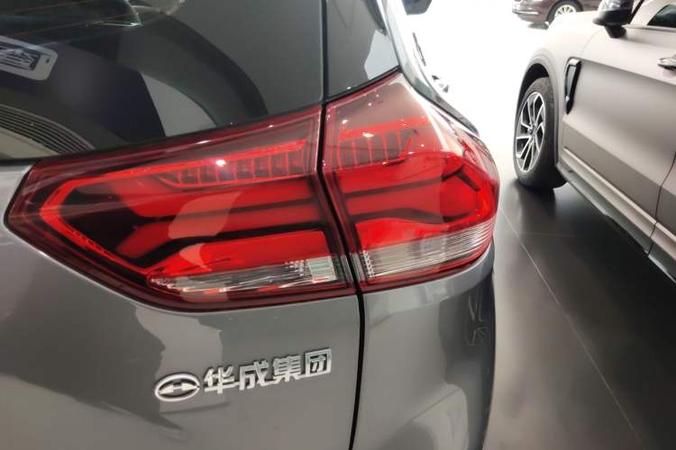 Used Chevrolet Trax 2019 Redline 335T CVT Trendy Version China VI Standard Exterior 3