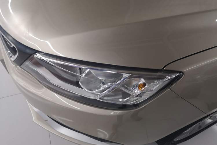 Used Geely Auto Vision 2019 Upgraded Model 1.5L CVT Prestige Version China VI Standard