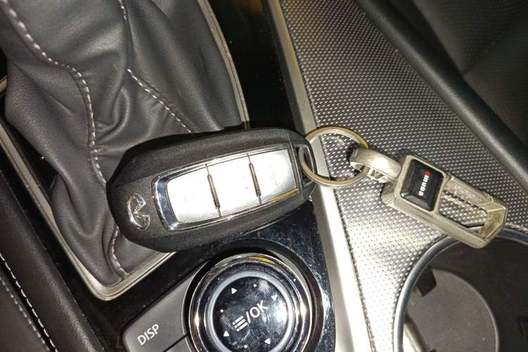 Used Infiniti Q50L 2021 2.0T Enjoyment Edition Vehicle Key