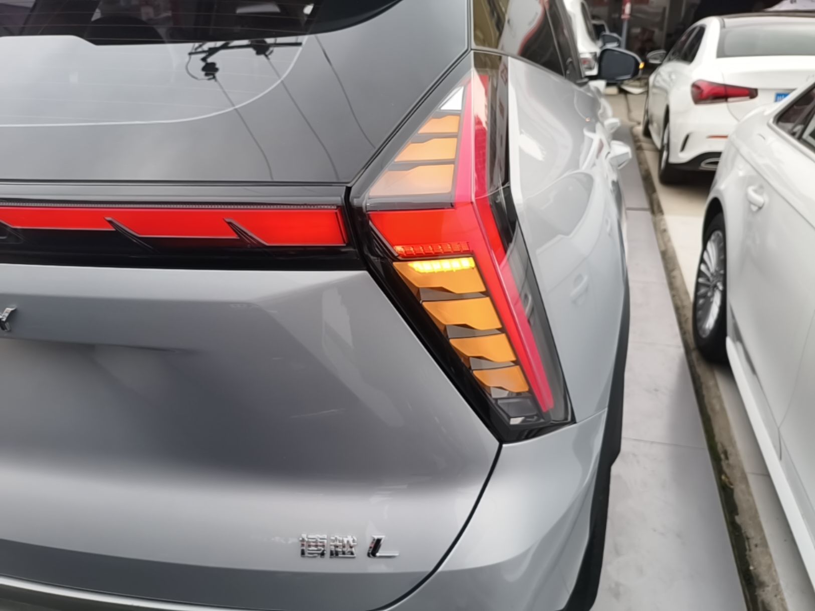 Geely Auto FX11 2023 2.0TD DCT Flagship Version — снимка 9