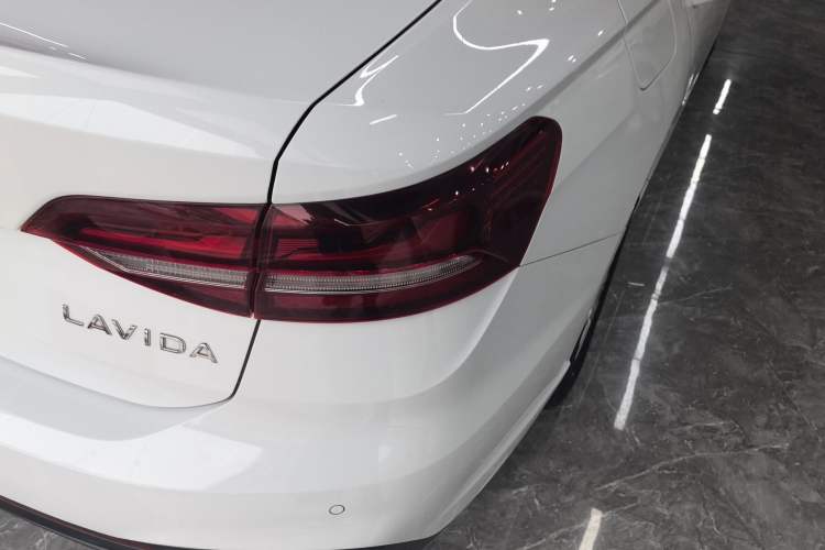 Used Volkswagen Lavida 2023 1.5L Automatic De Yi Edition