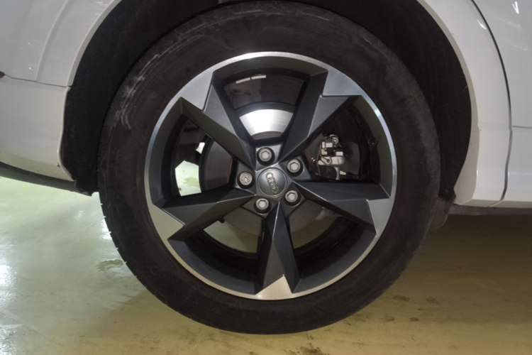 Used Audi Q3 2019 35 TFSI Fashion Dynamic Model
