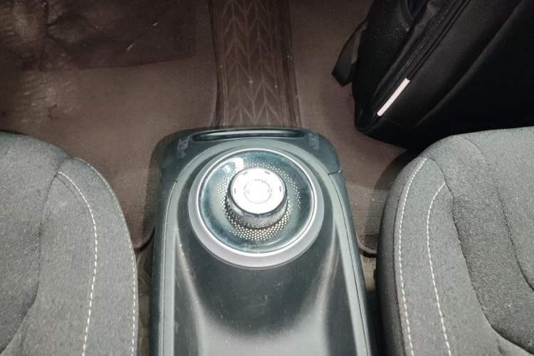 Used Wuling Bingo 2023 333 km Fast-Share Version Gear Lever