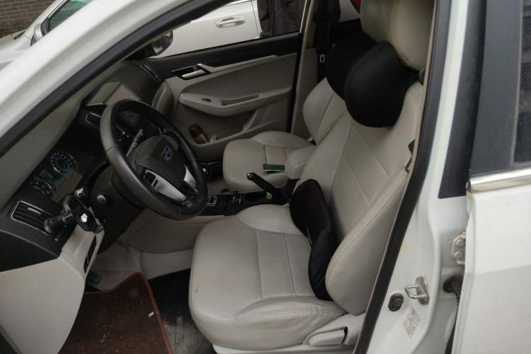 Used Geely Auto Vision 2015 1.5L Manual Entry-Level Model
