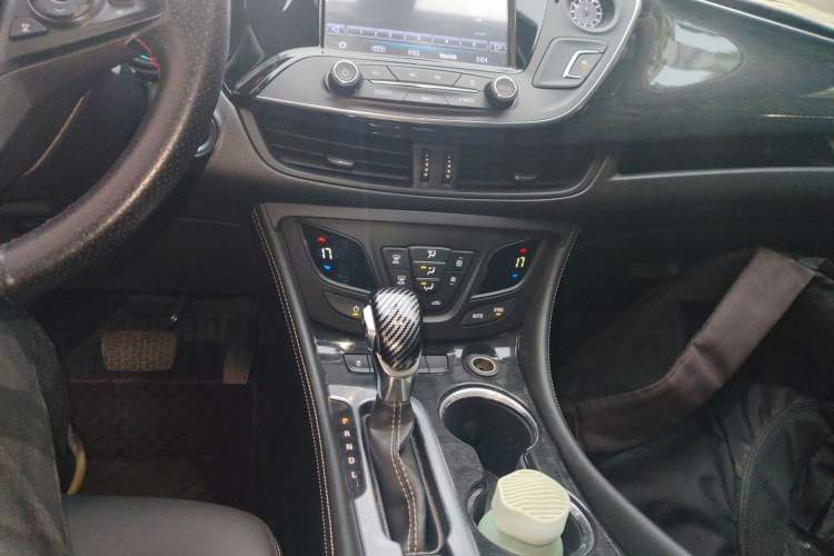 Used Buick Envision 2015 20T Two-Wheel-Drive Leading Model Gear Lever