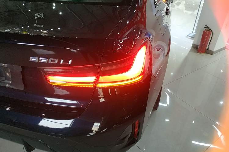 Used BMW 3 Series 2025 330Li M Sport Shadowline Package