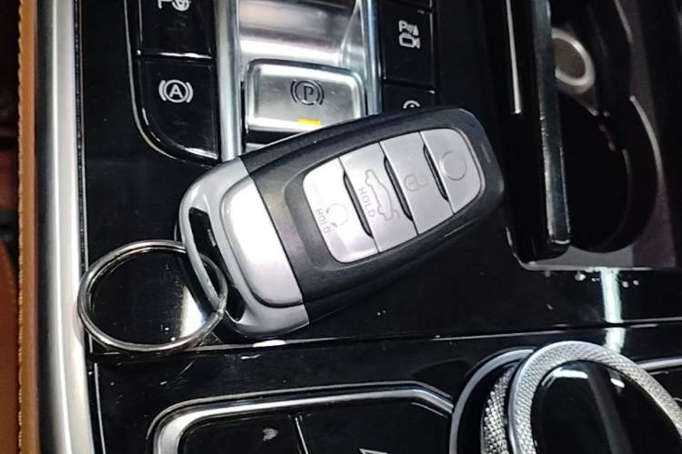 Used Hongqi H9 2020 2.0T Smart Connect Flagship Edition
