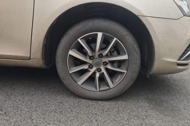 Used Geely Auto Emgrand 2019 Leading Edition 1.5L Manual Upward Asian Games Edition China VI