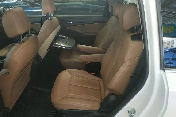 Used Buick GL6 2021 323T Mild Hybrid Connect Luxury Model Left Rear Seat