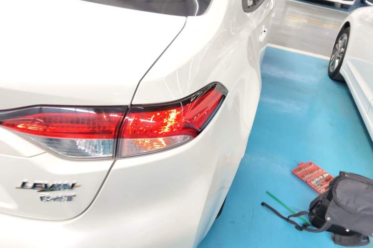 Used Toyota Levin 2019 185T CVT Luxury Edition China VI Standard Right Rear Taillight