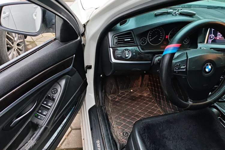 Used BMW 5 Series 2012 523Li Leading Model Driver Seat