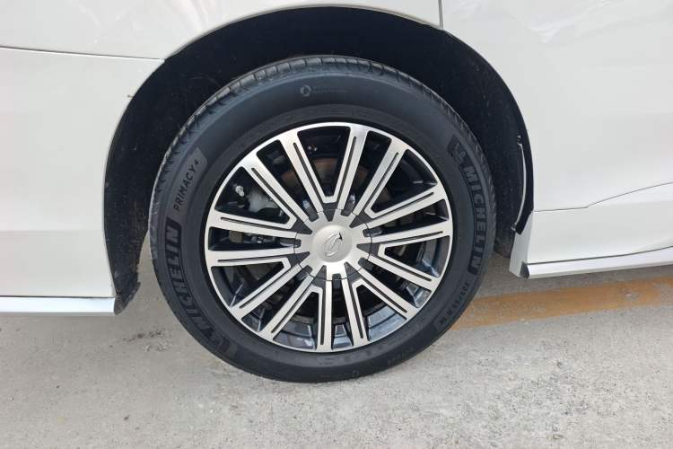 Used GAC Trumpchi M8 2023 Master Series 390T Prestige Edition Right Rear Wheel Hub