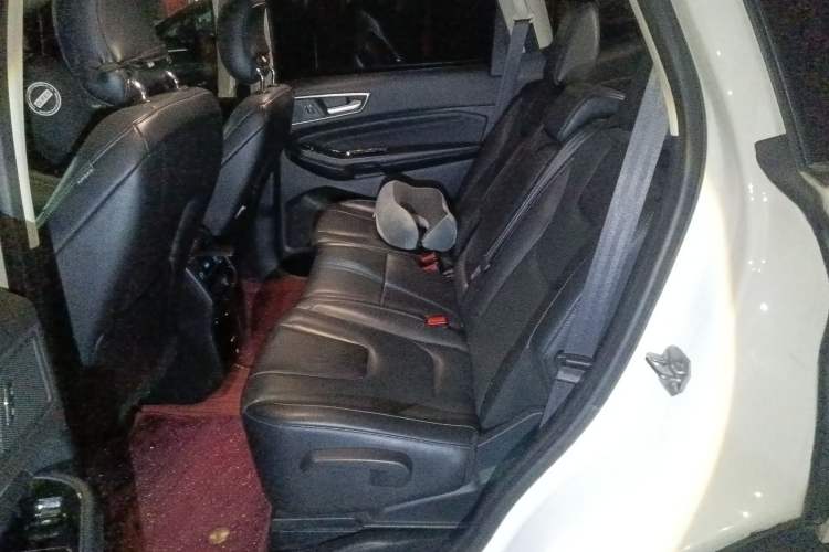 Used Ford Edge 2017 EcoBoost 245 Four-Wheel-Drive Flagship 7-Seater