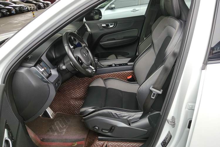 Used Volvo XC60 2020 T5 4x4 Smart & Dynamic Sport Edition