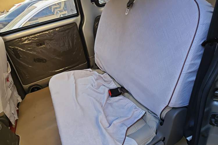 Used Wuling Rongguang V 2015 1.5L Practical Version