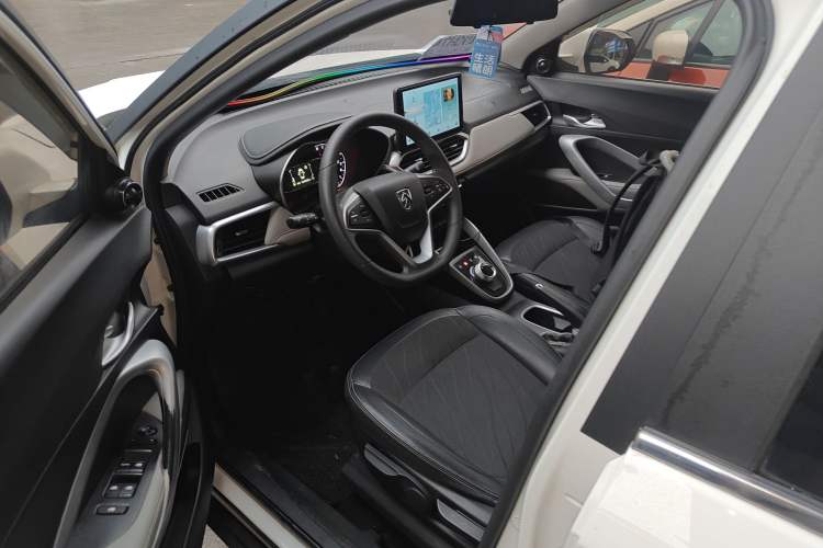 Used Baojun 510 2017 1.5L Automatic Fashion Model
