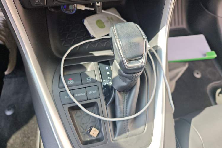 Used Toyota RAV4 2021 2.0L CVT Two-Wheel Drive Fashion PLUS Edition
