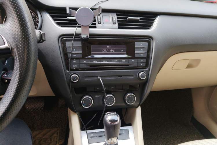 Used Skoda Octavia 2017 1.6L Automatic Chuanxing Edition
