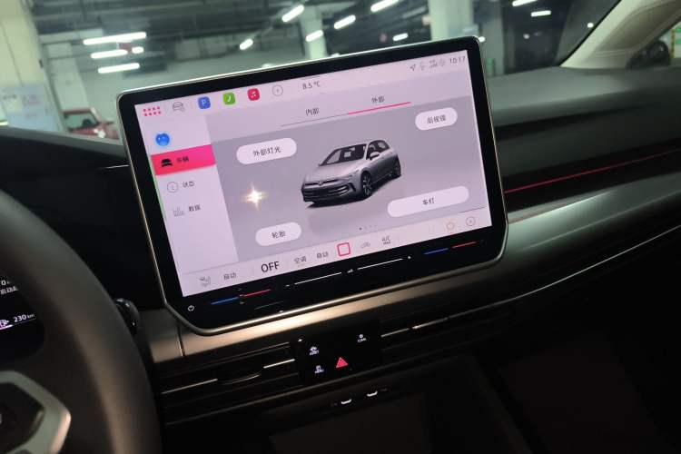 Used Volkswagen Golf 2025 300TSI Pro