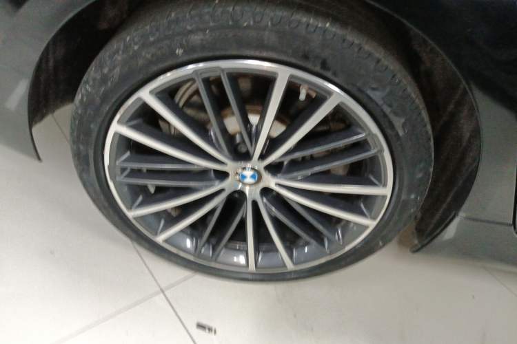 Used BMW 5 Series 2020 530Li Leading Model M Sport Package
