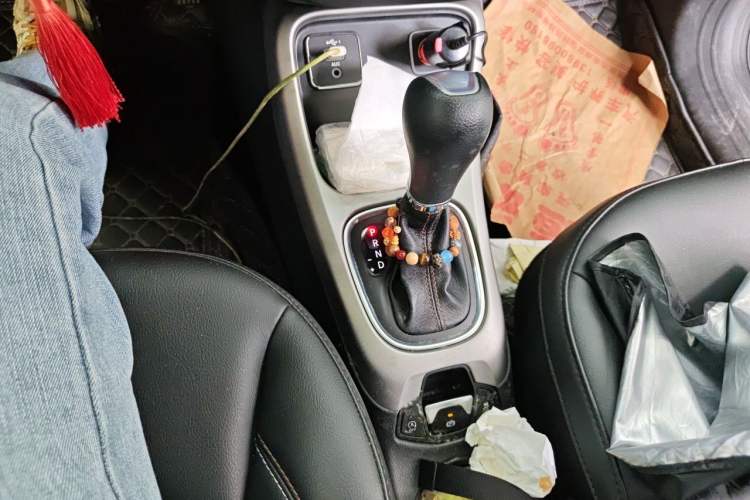 Used Jeep Compass 2020 220T Automatic Leading Edition Gear Lever