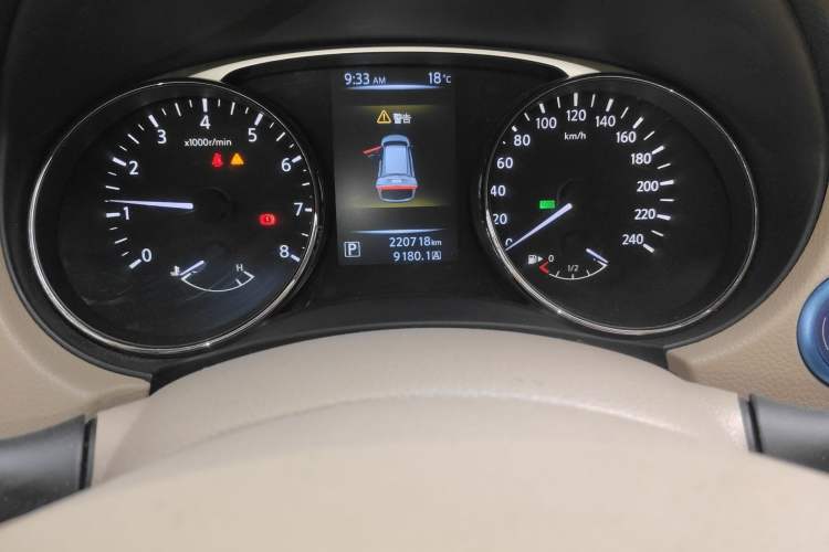 Used Nissan X-Trail 2014 2.0L CVT Comfort Edition 2WD Odometer Close Up
