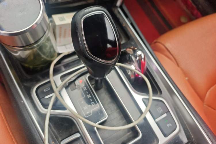 Used Geely Auto Emgrand GT 2016 1.8T Zunya Model Gear Lever