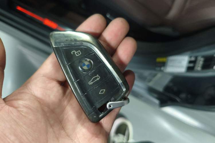 Used BMW i3 2024 eDrive 35 L Vehicle Key