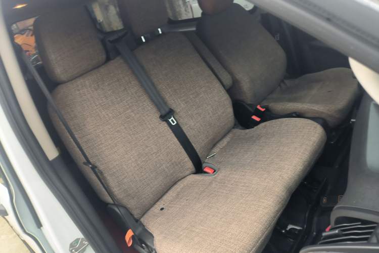 Used Ford Transit 2019 2.0T Diesel Multi-Purpose Commercial Vehicle Short Wheelbase Low Roof 6-Seater China VI Standard