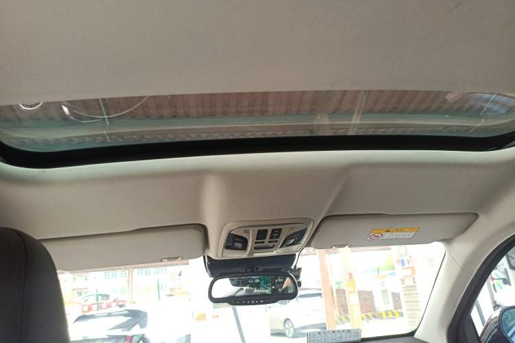 Used Wey VV5 2017 2.0T Ultra-Luxury Version Headliner