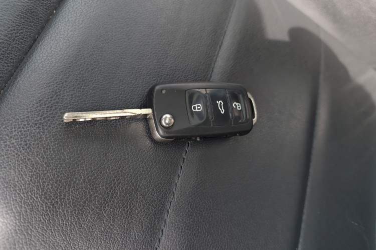 Used Volkswagen Gran Lavida 2015 1.6L Automatic Comfort Edition