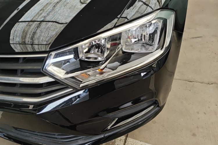 Used Volkswagen Bora 2017 1.6L Manual Fashion Model