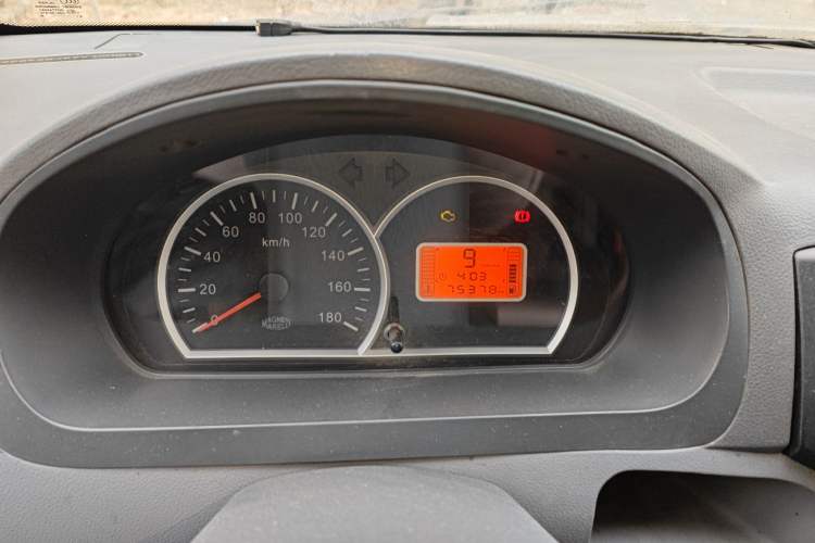 Used BAIC Weiwang 306 2011 1.3L Comfort version 7 seats Instrument Cluster