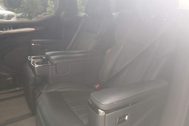 Used Zeekr 009 2022 WE Edition
