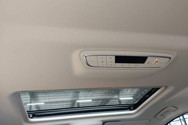 Used Buick GL8 2022 ES Landtrek 653T Comfort Edition
