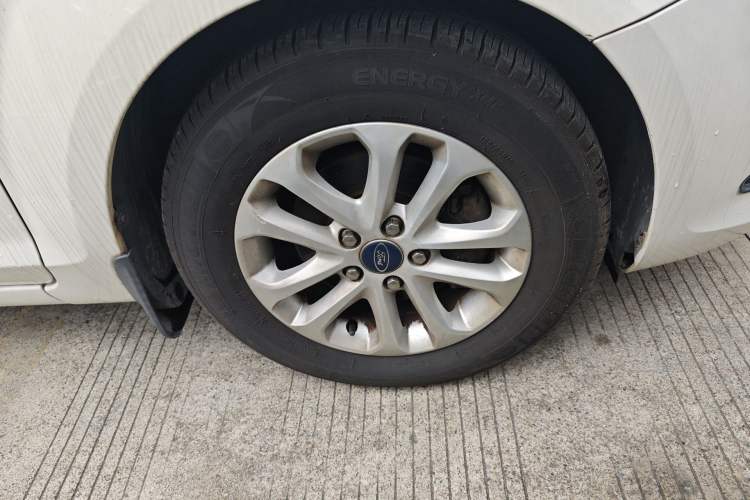 Used Ford Focus 2013 Sedan Classic 1.8L Automatic Base Model