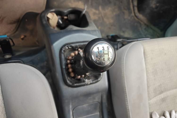 Used Jinbei Hiace X30 2013 1.3L Comfort Model Gear Lever