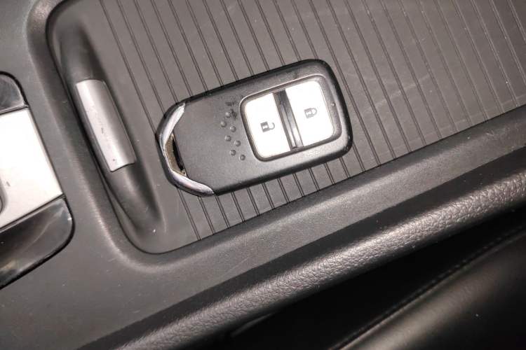 Used Honda Jade 2017 1.8L automatic Comfort version 5 seats
