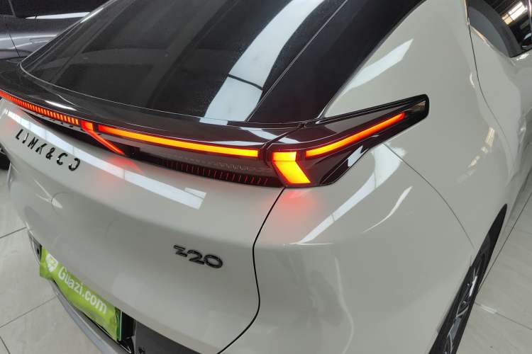 Used Lynk & Co Z20 2025 530 km Range Rear-Wheel Drive Max
