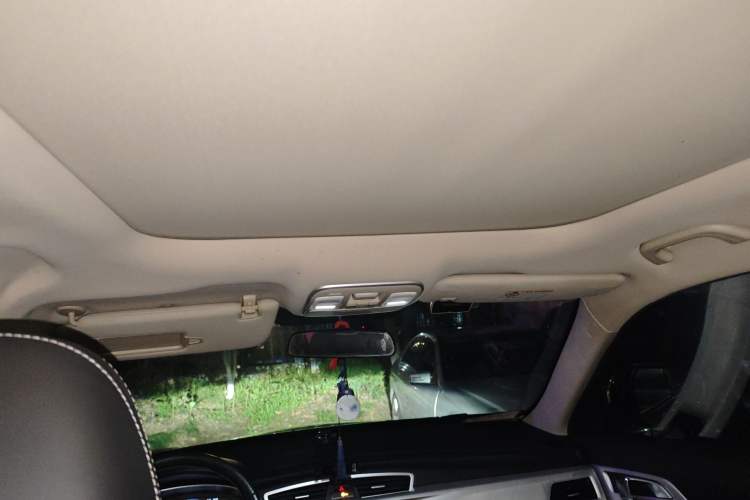 Used Geely Auto Emgrand X7 Sport 2018 1.8TD Automatic Two-Wheel Drive Smart Connect 4G Internet Edition